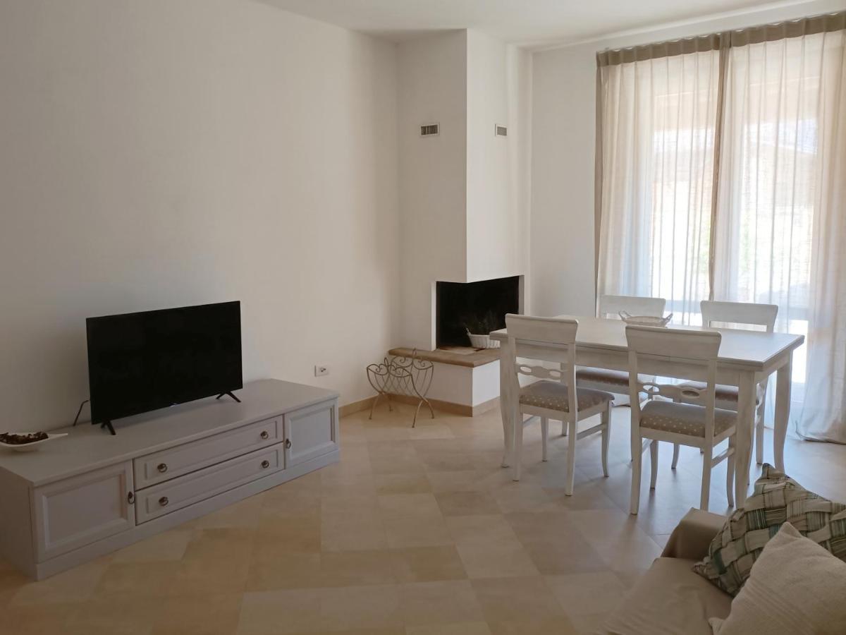 Casa Emilia - Appartamento Per Vacanze - Фоліньо Екстер'єр фото