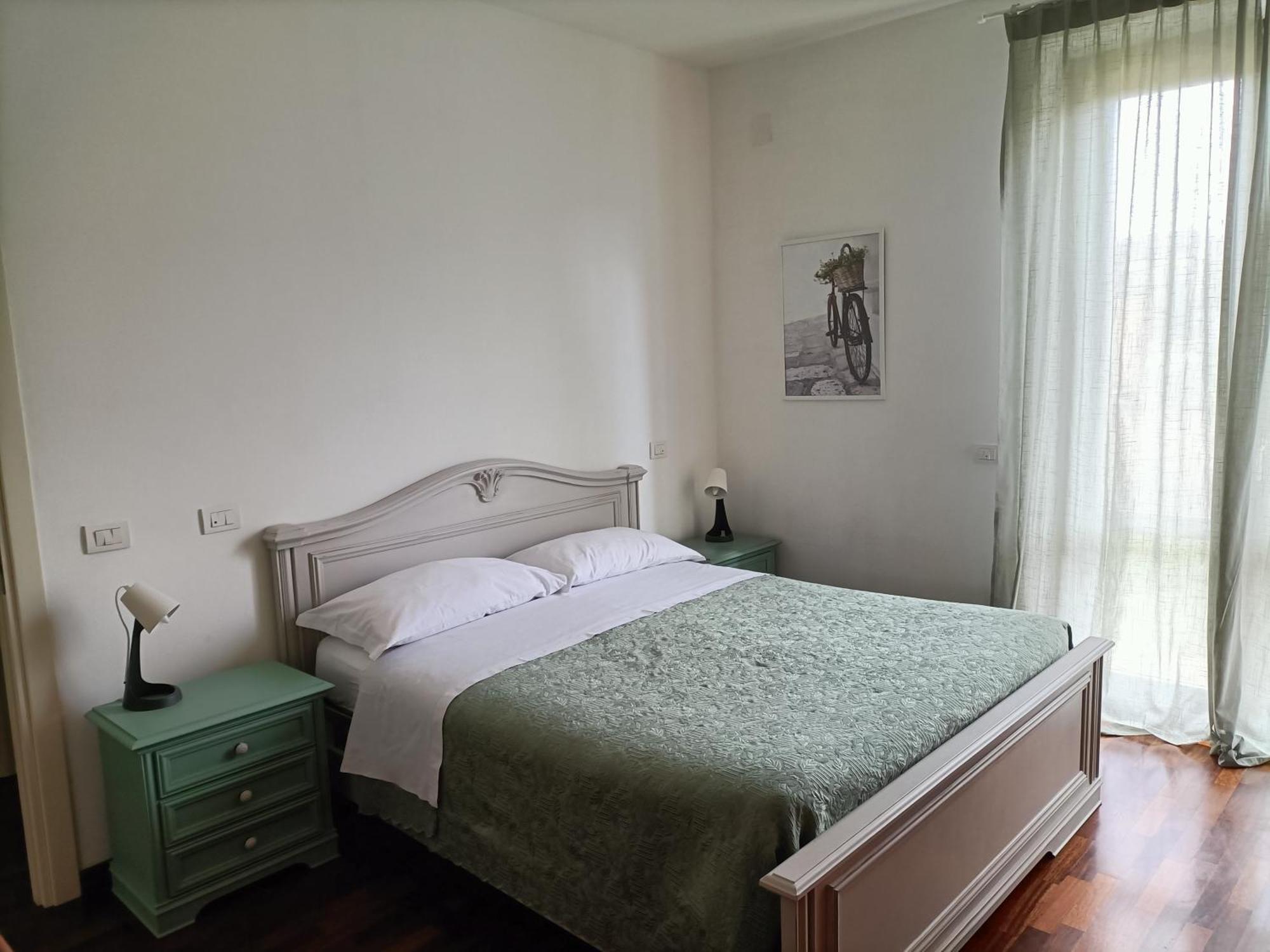 Casa Emilia - Appartamento Per Vacanze - Фоліньо Екстер'єр фото